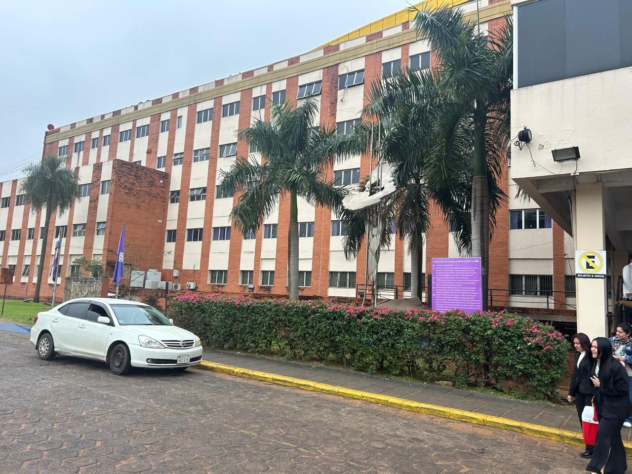 Hospital visitado no Paraguai